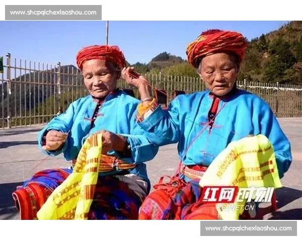 当跑鞋邂逅千年傩面:贵马赛道上演非遗时尚秀